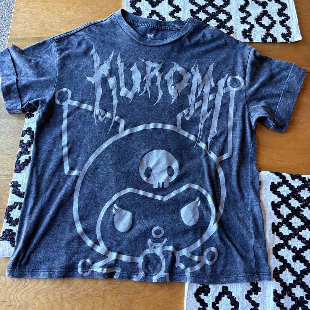 Hot Topic Sanrio Kuromi Gray Front Back Graphic Tee size small S